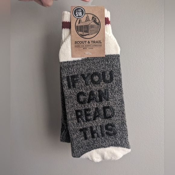 If you can read this bring me a beer socks - Picture 1 of 2